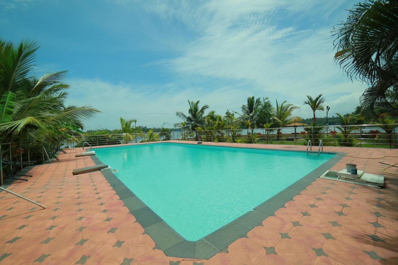 รีเจนท์ เลค วิลเลจ Hotel Chavara ภายนอก รูปภาพ