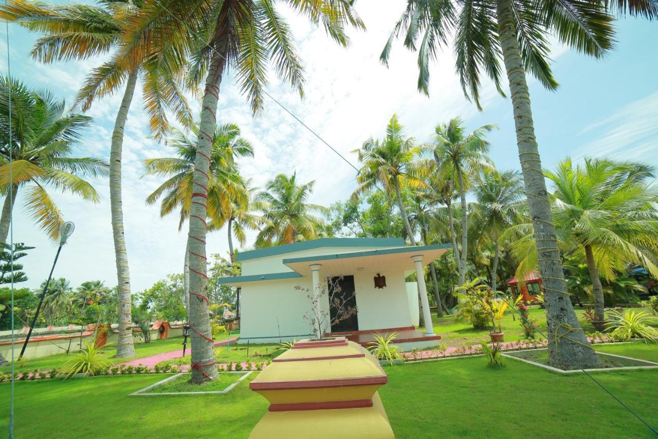รีเจนท์ เลค วิลเลจ Hotel Chavara ภายนอก รูปภาพ