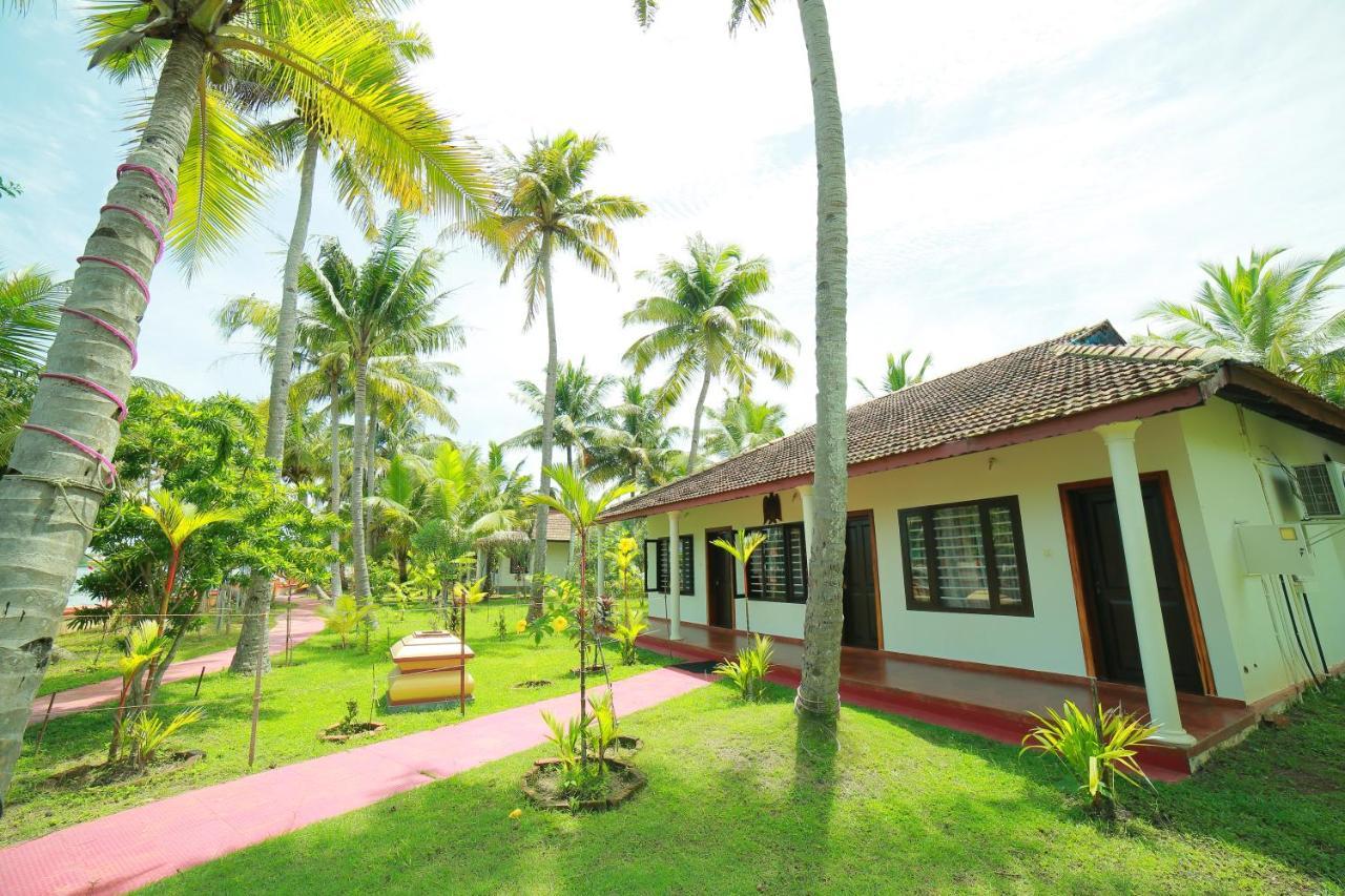 รีเจนท์ เลค วิลเลจ Hotel Chavara ภายนอก รูปภาพ