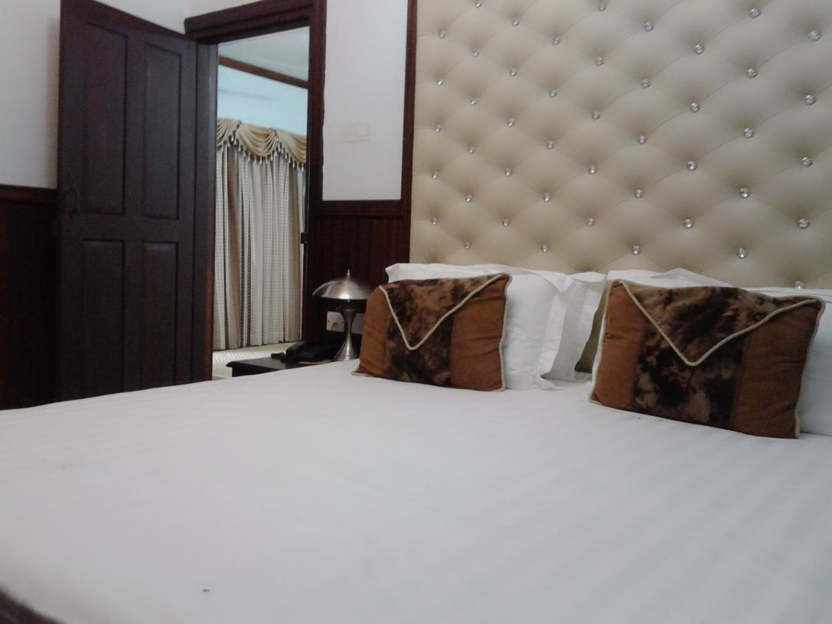 รีเจนท์ เลค วิลเลจ Hotel Chavara ภายนอก รูปภาพ