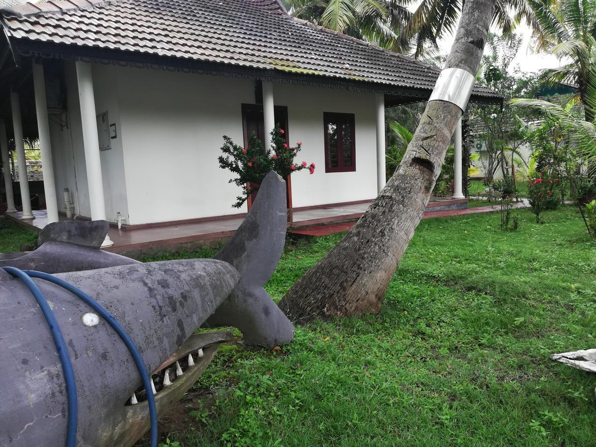 รีเจนท์ เลค วิลเลจ Hotel Chavara ภายนอก รูปภาพ